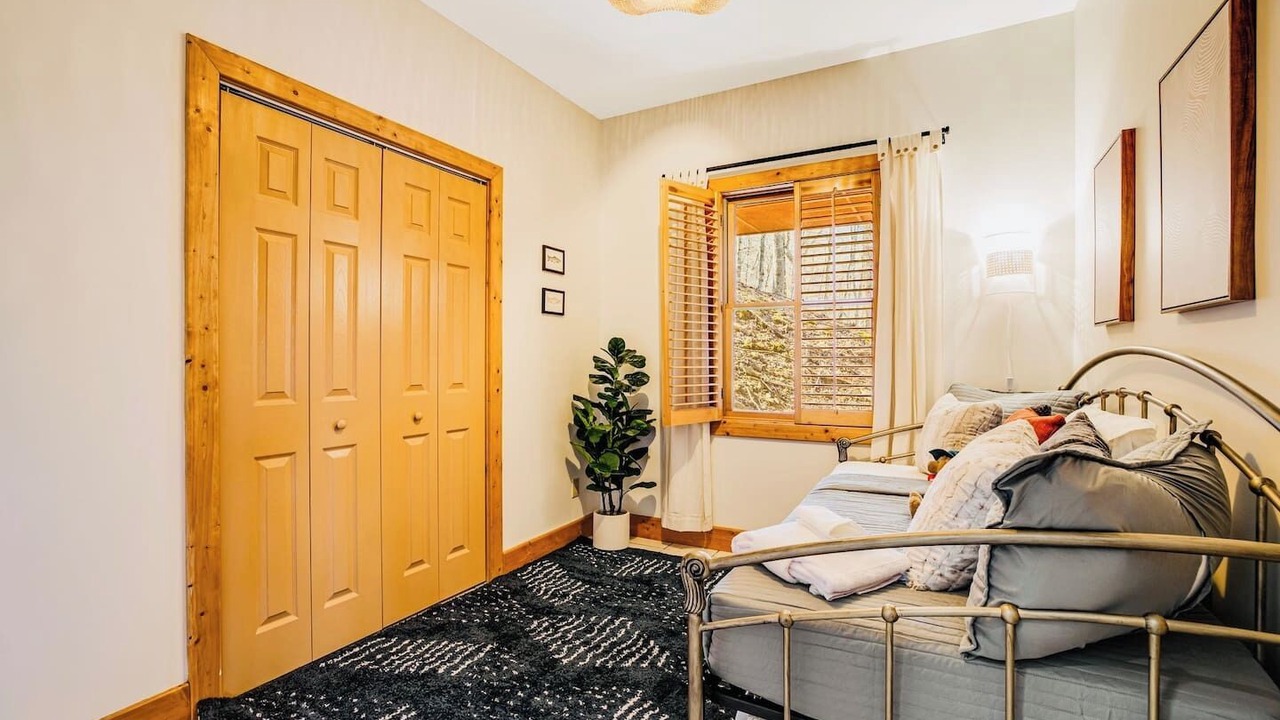 Photo of Bedroom in Wolf Laurel