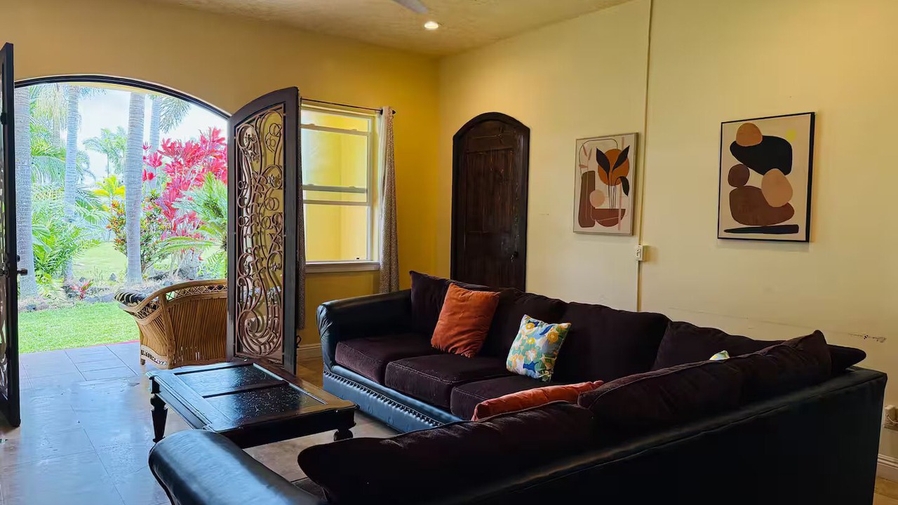 Photo of Livingroom in Hakalau