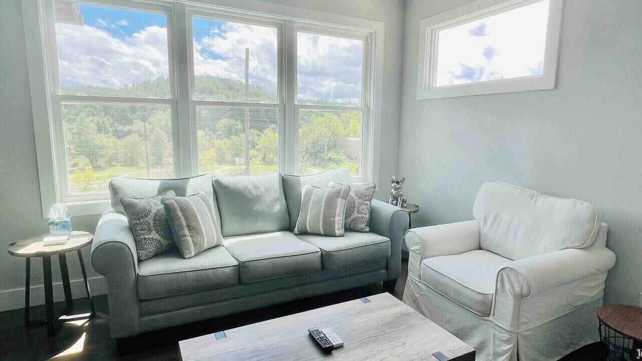 Photo of Bedroom in Woodfin