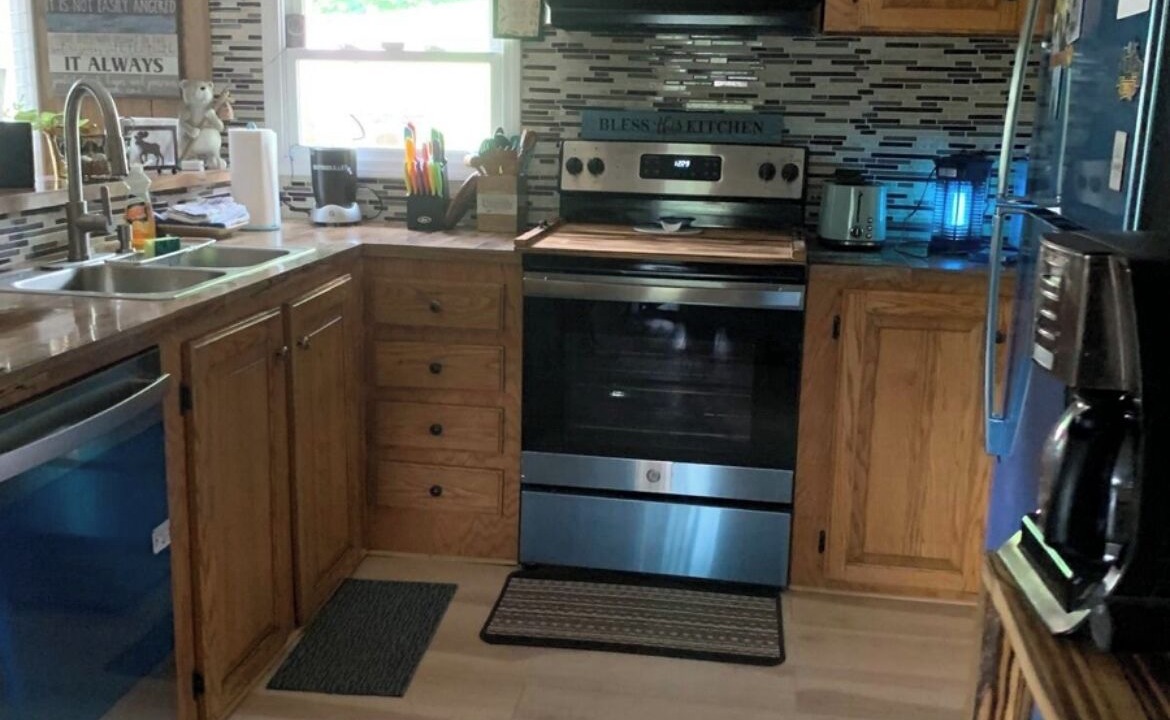 Photo of Kitchen in Roan Mountain