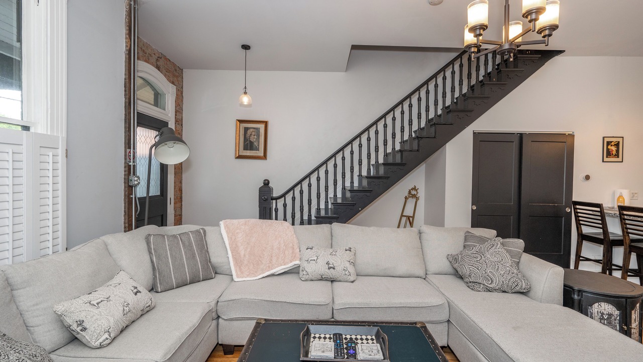 Photo of Livingroom in Covington