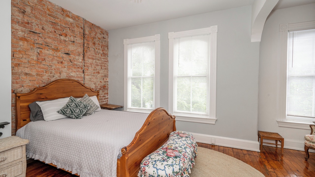 Photo of Bedroom in Covington