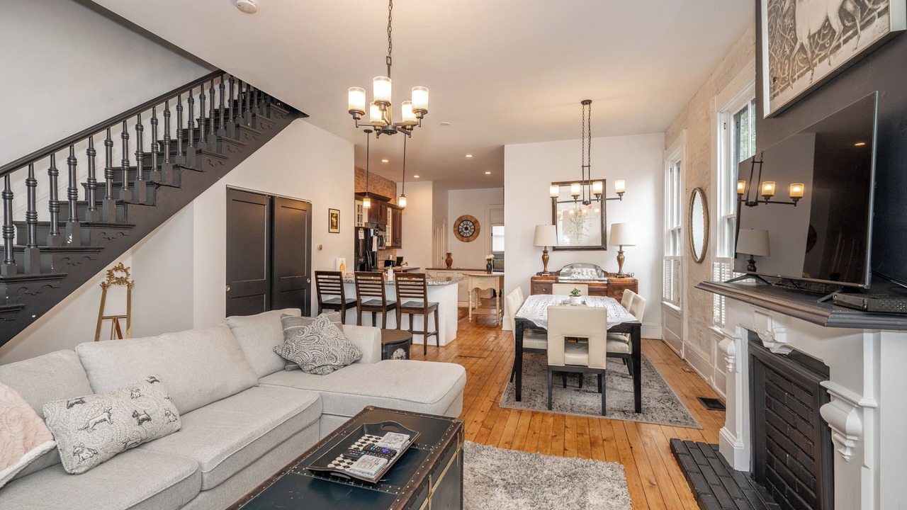 Photo of Livingroom in Covington