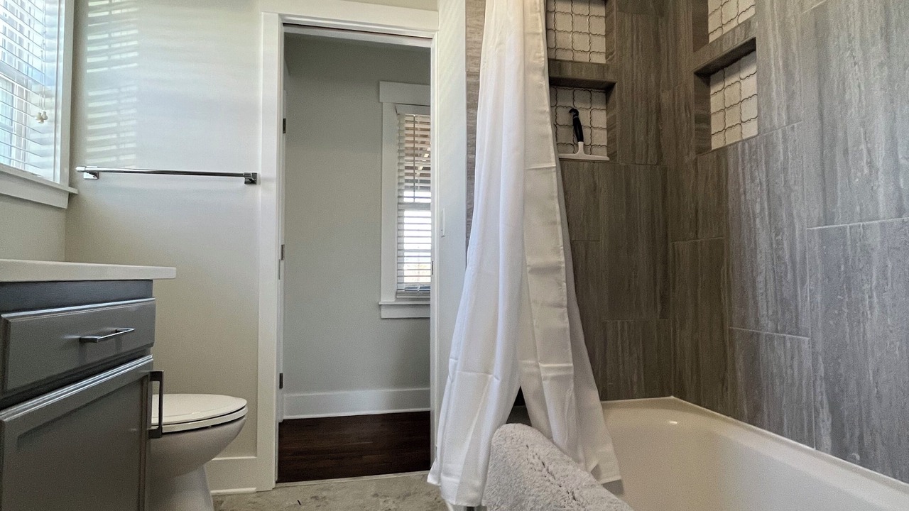Photo of Bathroom in Woodfin