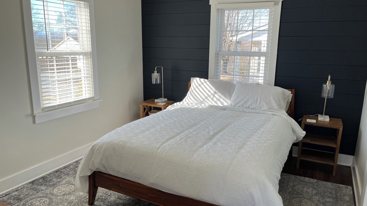 Photo of Bedroom in Woodfin