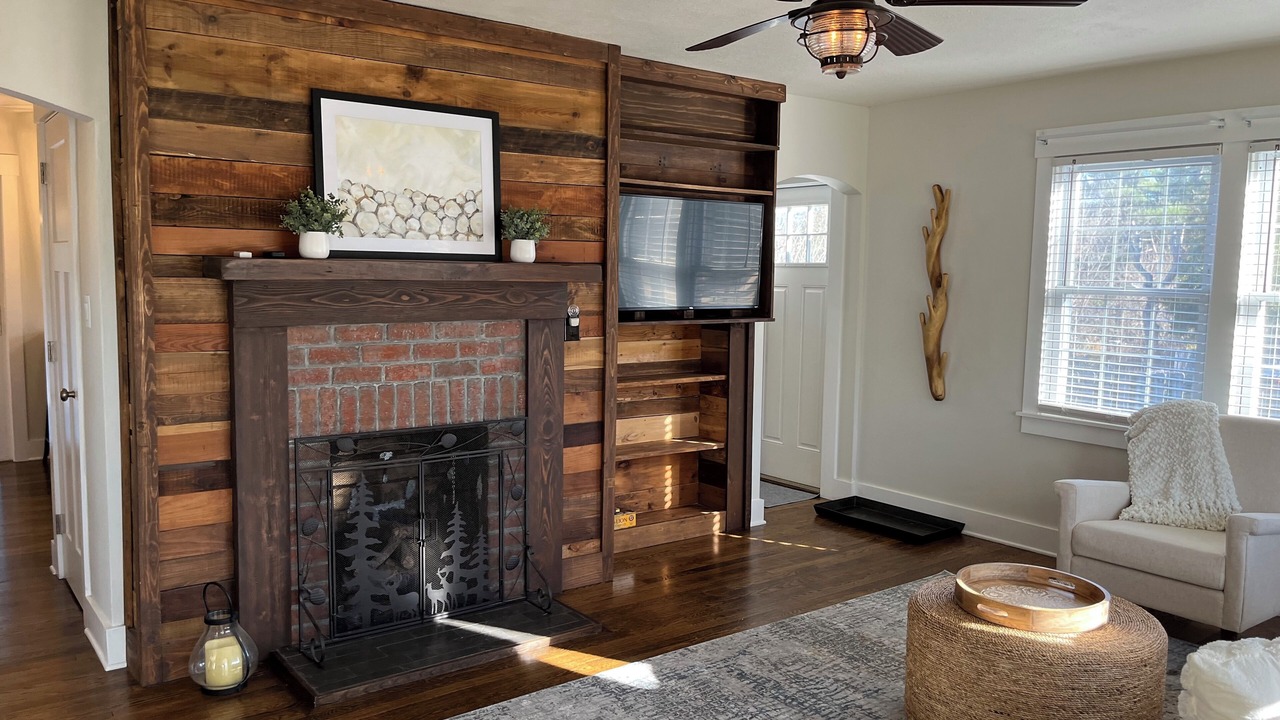 Photo of Livingroom in Woodfin