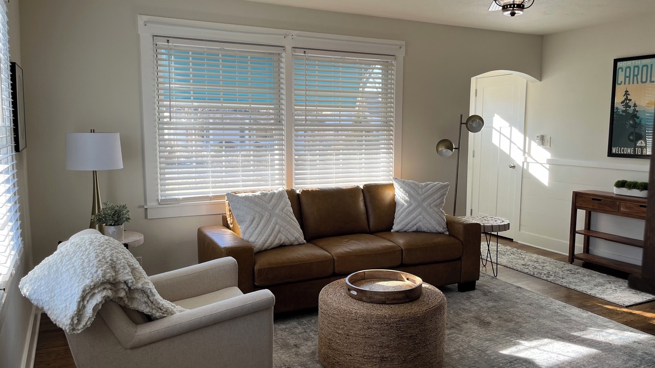 Photo of Livingroom in Woodfin