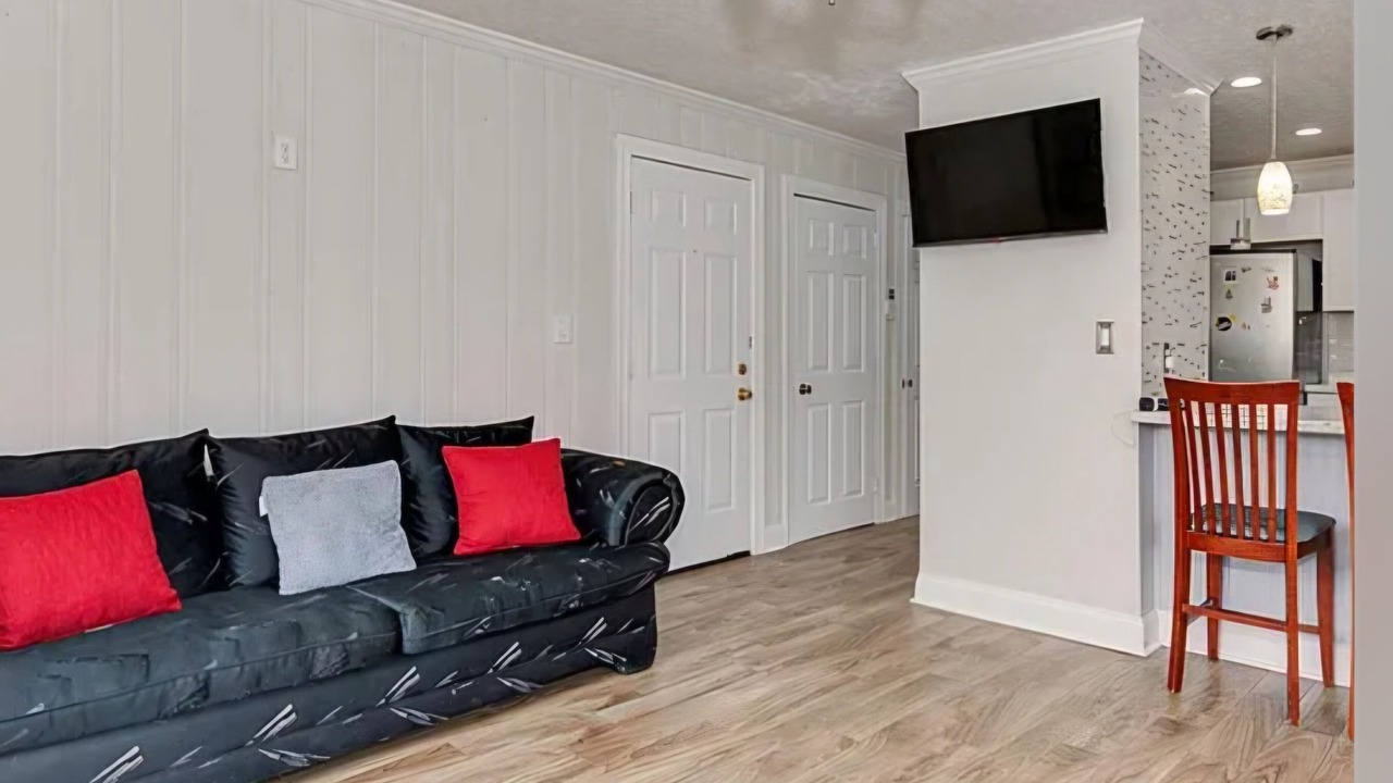 Photo of Livingroom in Forest City