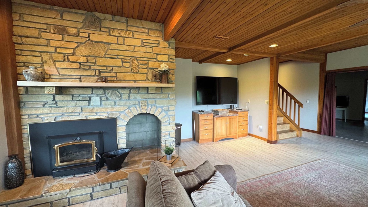 Photo of Livingroom in Rising Sun
