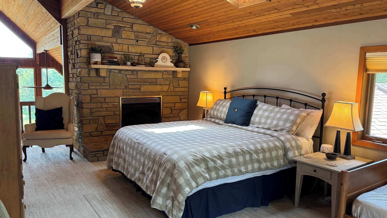 Photo of Bedroom in Rising Sun