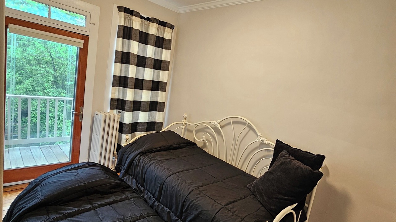 Photo of Bedroom in Downtown