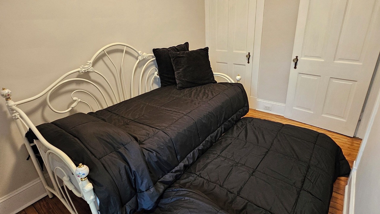 Photo of Bedroom in Downtown