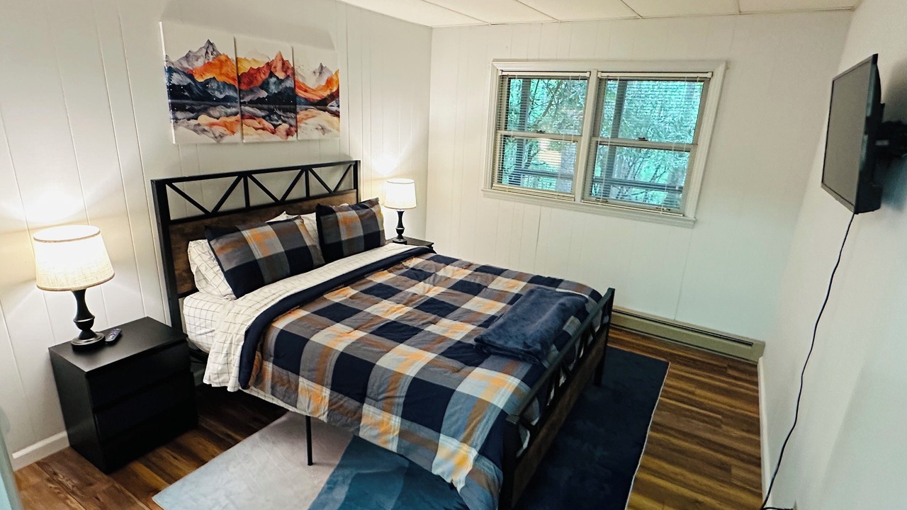 Photo of Bedroom in Beech Mountain
