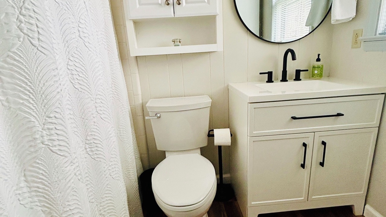 Photo of Bathroom in Beech Mountain