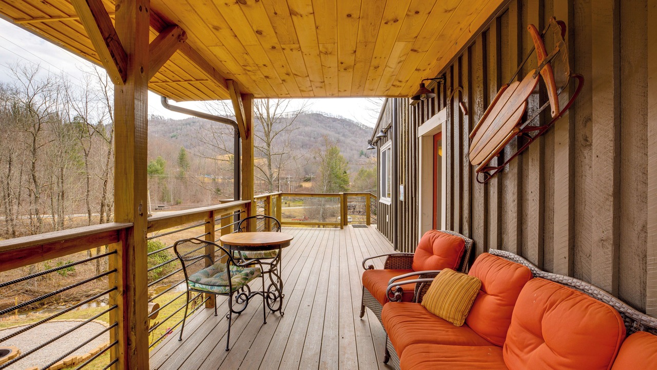 Photo of Outdoor in Frank