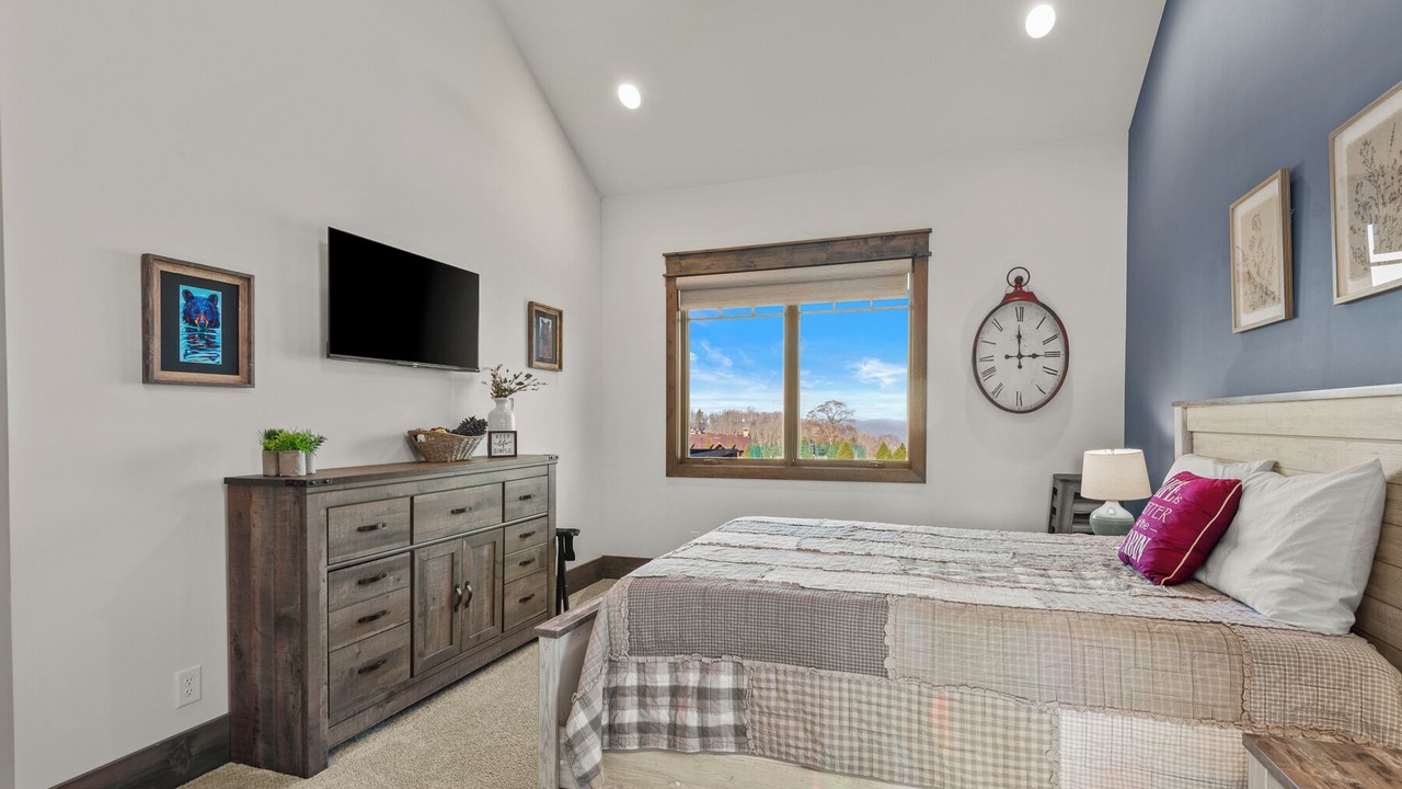 Photo of Bedroom in Elk Park
