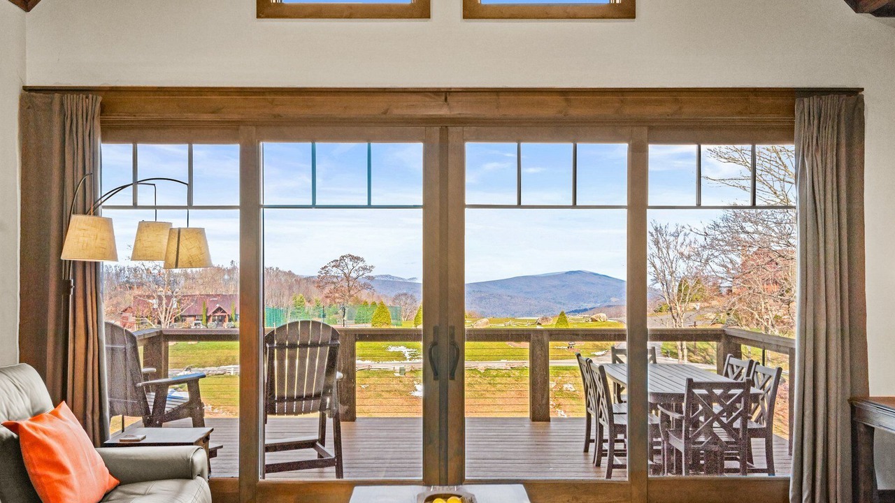 Photo of Livingroom in Elk Park