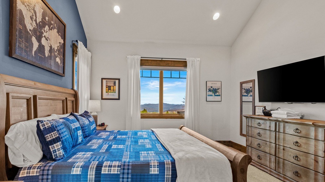 Photo of Bedroom in Elk Park