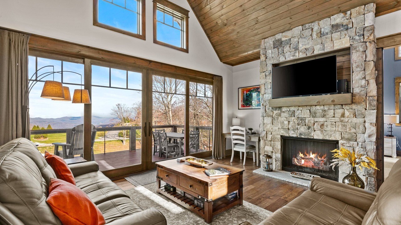 Photo of Livingroom in Elk Park