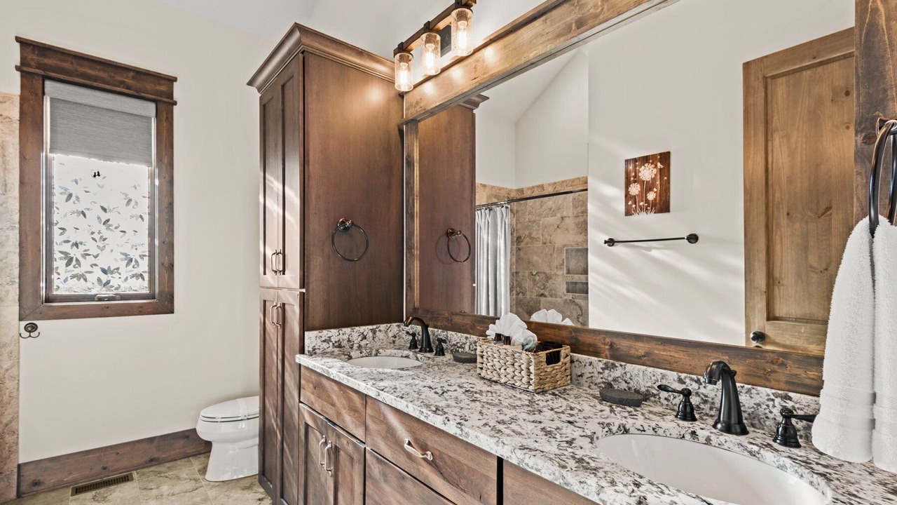 Photo of Bathroom in Elk Park