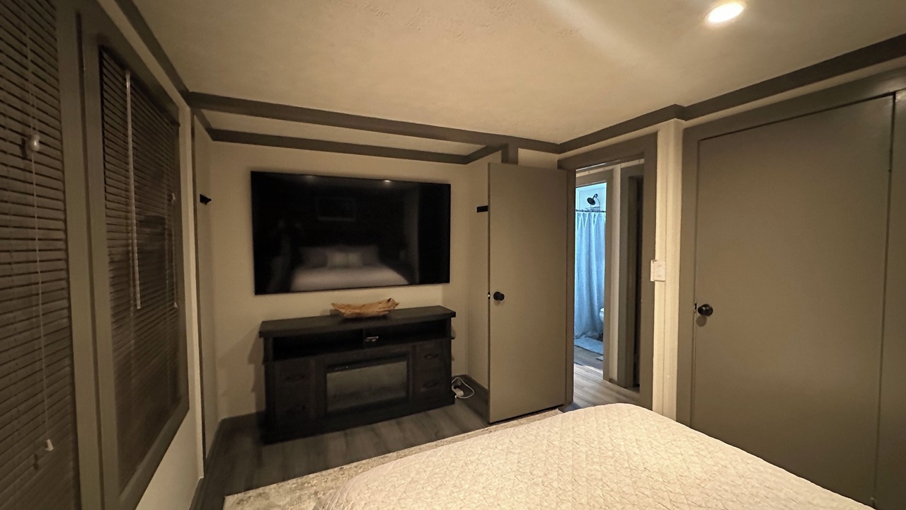 Photo of Bedroom in Beech Mountain