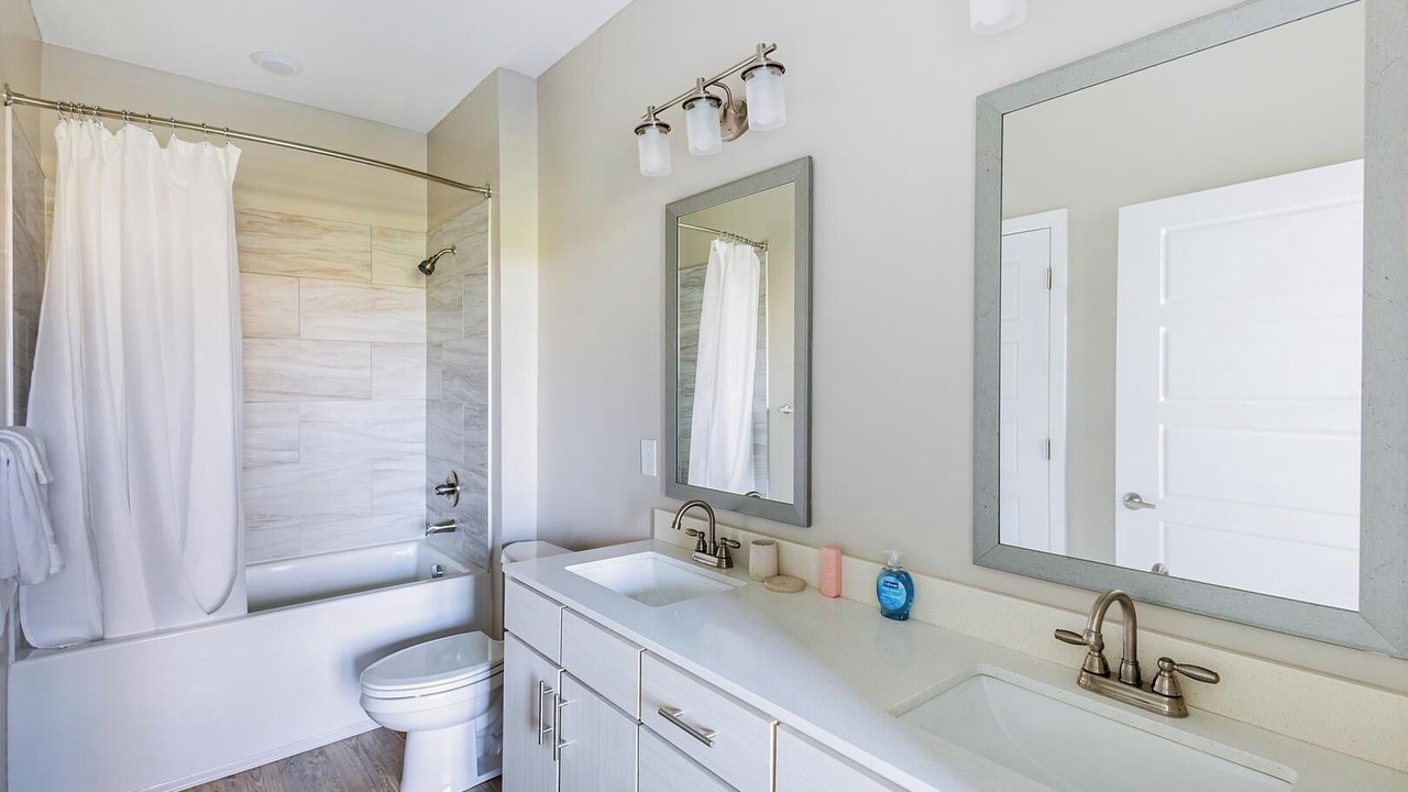 Photo of Bathroom in Kenton