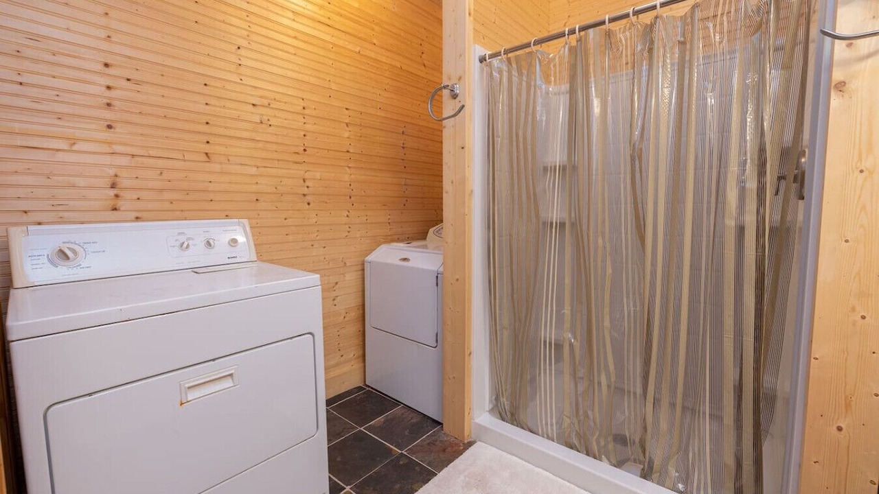 Photo of Bathroom in Mountain Rest