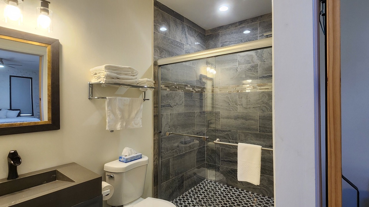 Photo of Bathroom in Old City