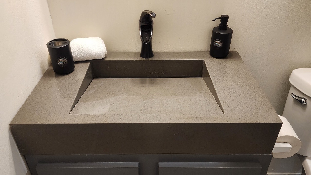 Photo of Bathroom in Old City