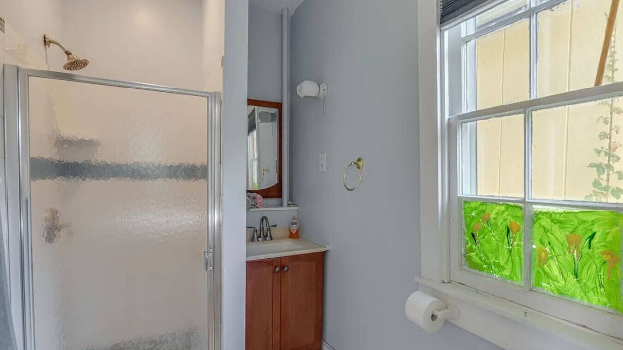 Photo of Bathroom in Harpers Ferry