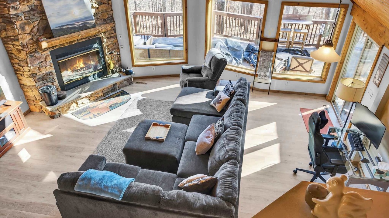 Photo of Livingroom in The Woods