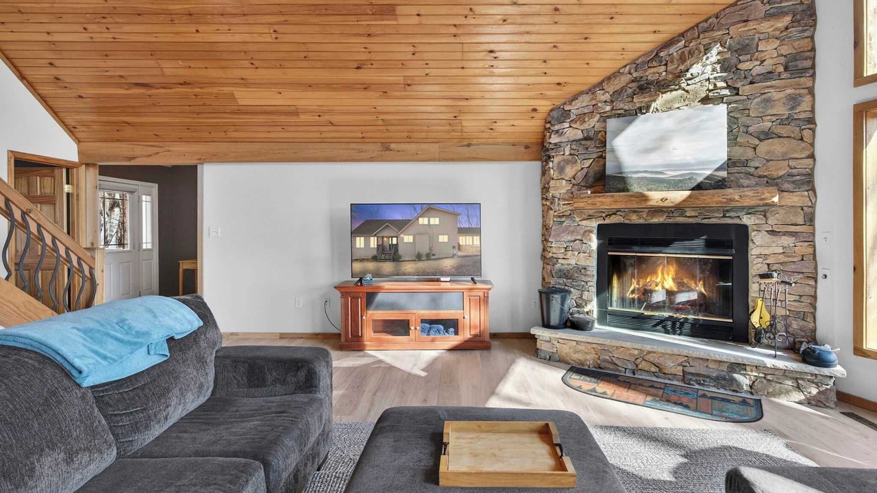 Photo of Livingroom in The Woods