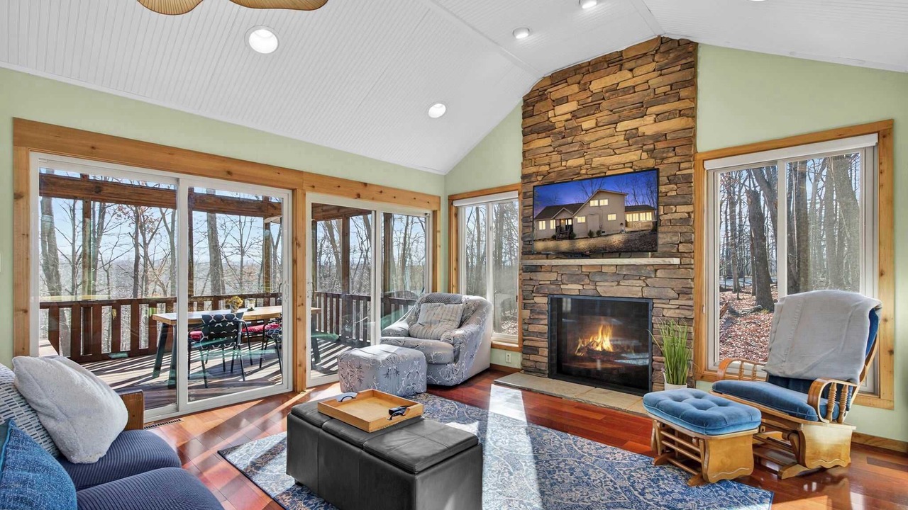 Photo of Livingroom in The Woods