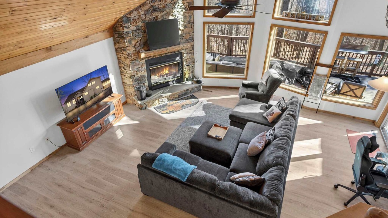 Photo of Livingroom in The Woods