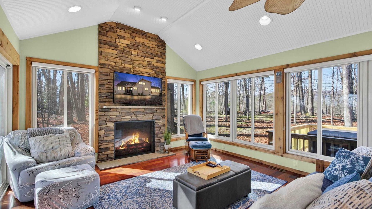 Photo of Livingroom in The Woods