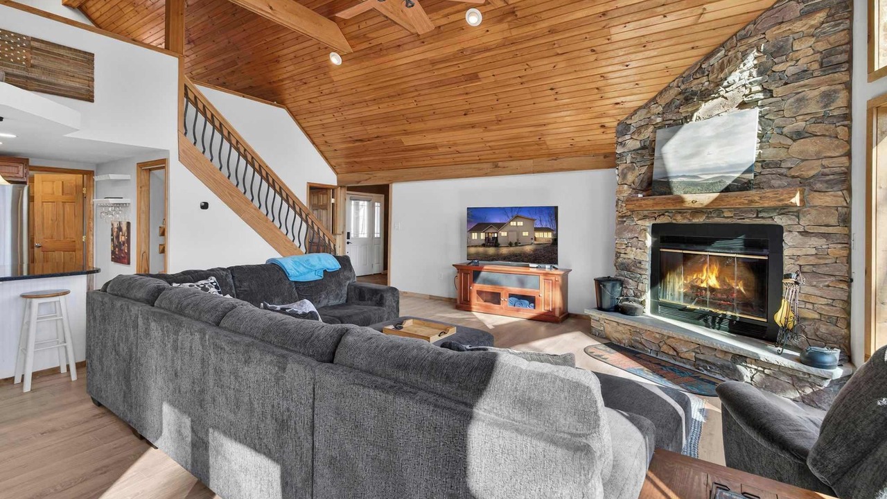 Photo of Livingroom in The Woods