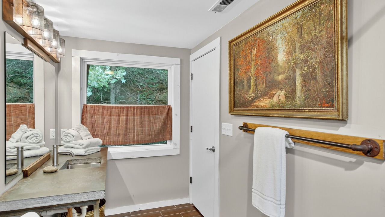 Photo of Bathroom in Candler