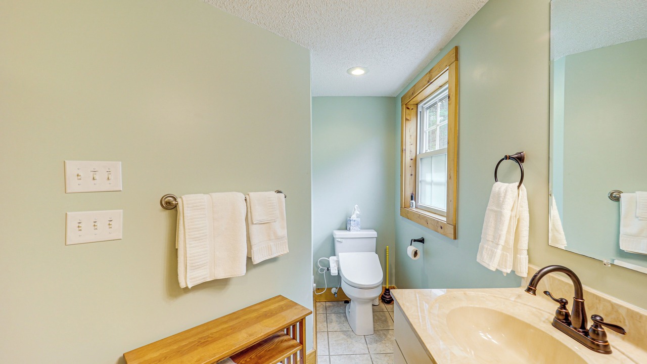 Photo of Bathroom in Purlear