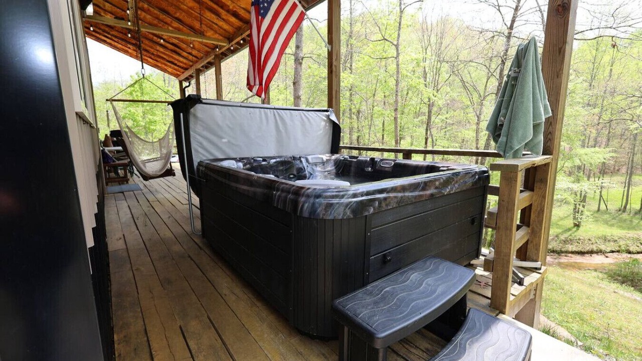 Photo of Patio Balcony in Lee City