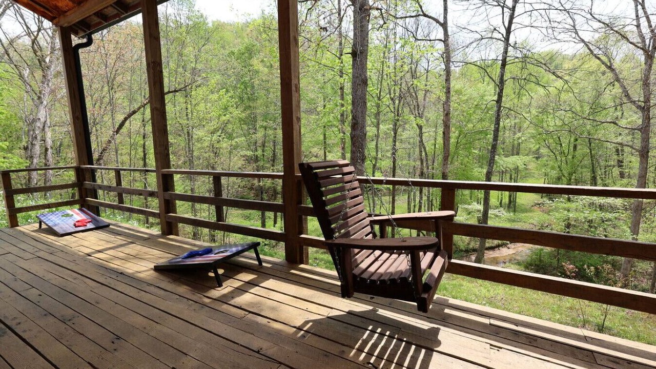 Photo of Patio Balcony in Lee City
