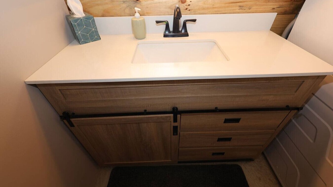 Photo of Bathroom in Lee City