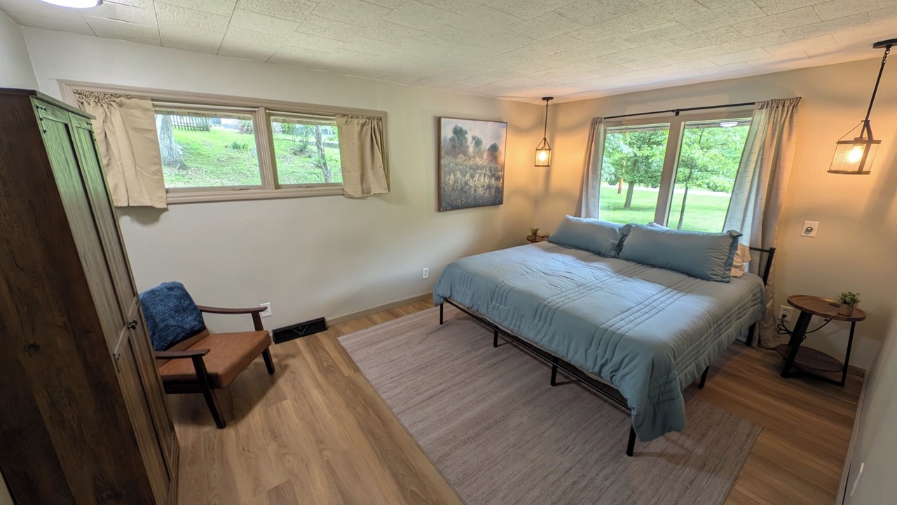 Photo of Bedroom in Oak Grove