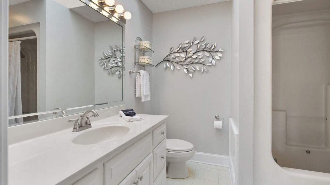 Photo of Bathroom in Piney Flats