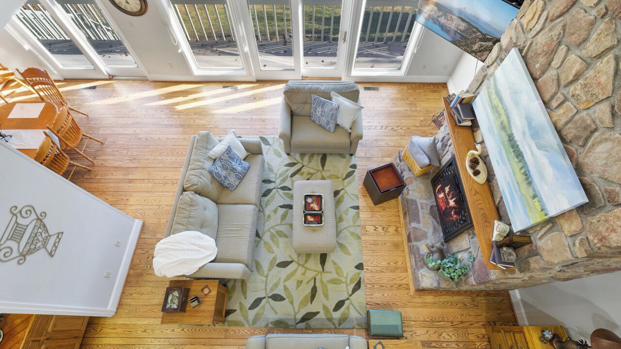 Photo of Livingroom in Piney Flats