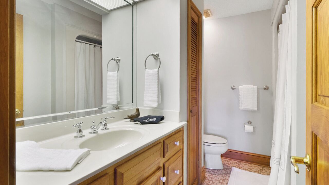 Photo of Bathroom in Piney Flats