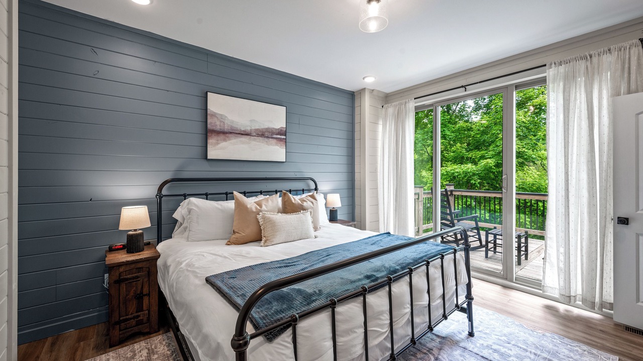 Photo of Bedroom in Sevierville