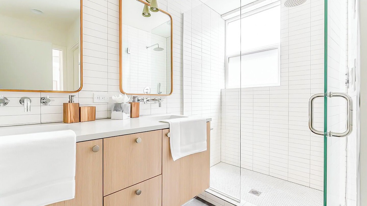 Photo of Bathroom in East Queen Anne