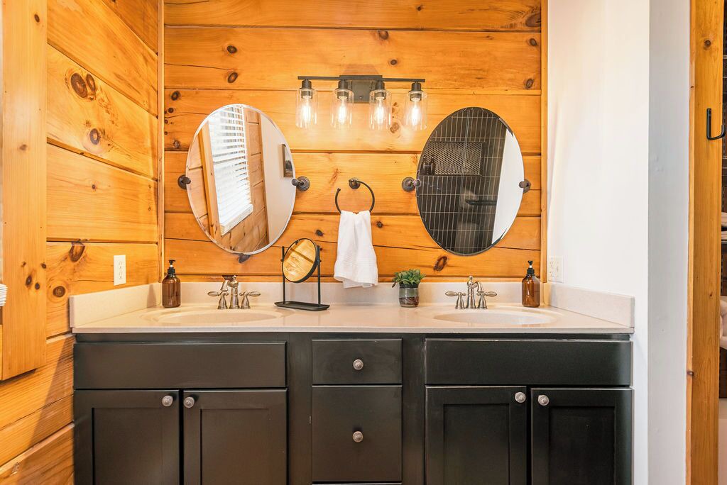 Photo of Bathroom in Oakland