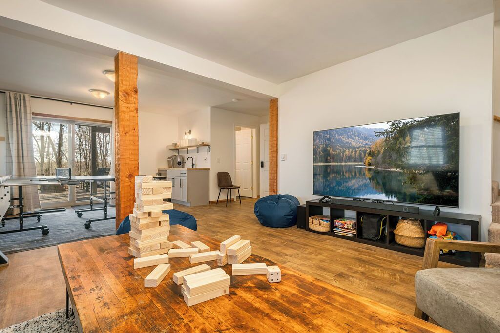 Photo of Bedroom in Oakland
