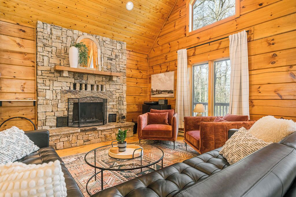 Photo of Livingroom in Oakland